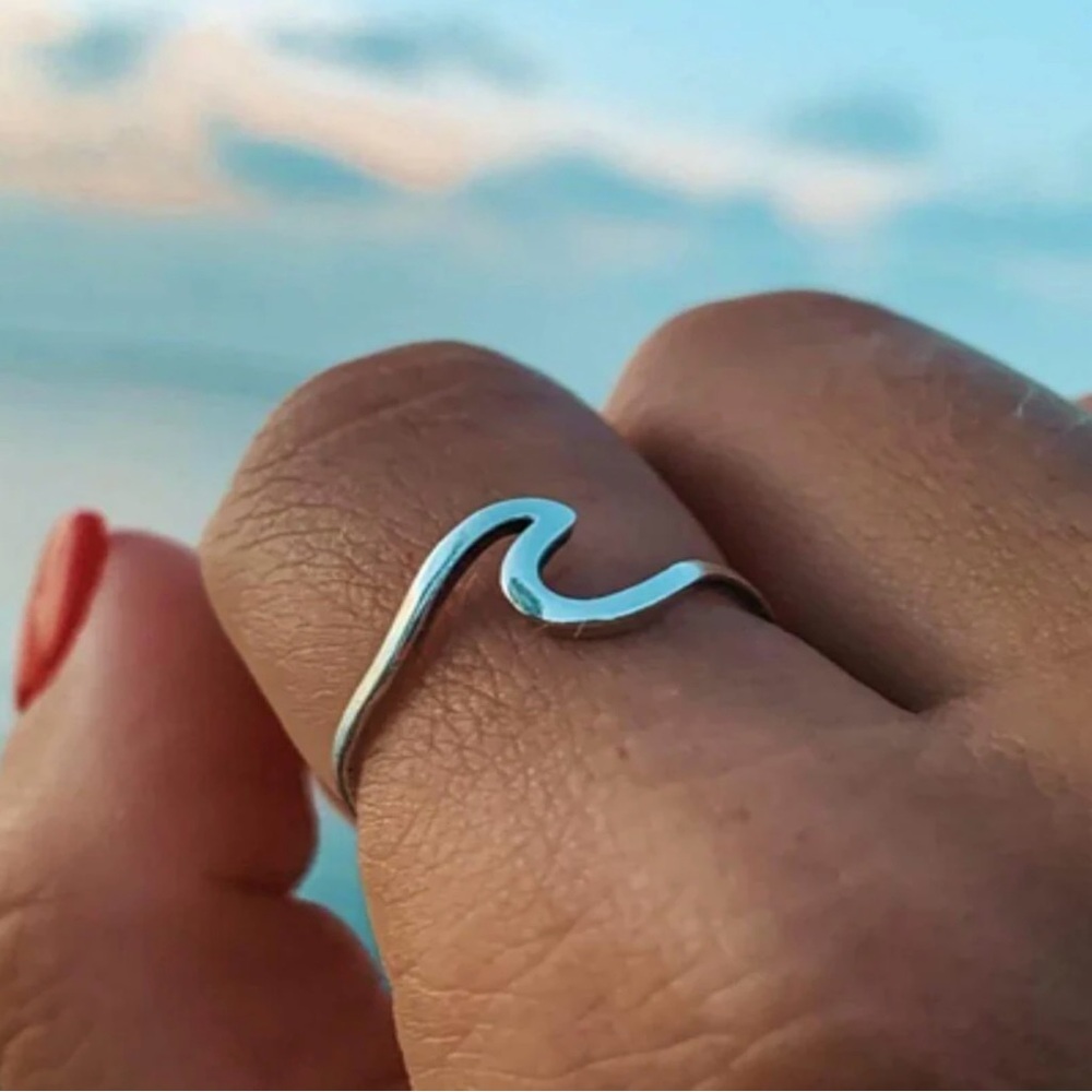 Wave ring